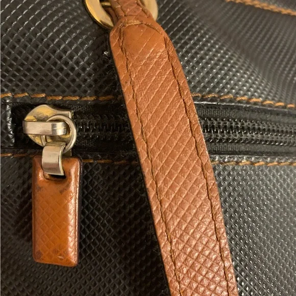 Bottega Veneta Black Nappa Leather Bag with Gold Hardware (Vintage 90s) - Picture 5 of 8